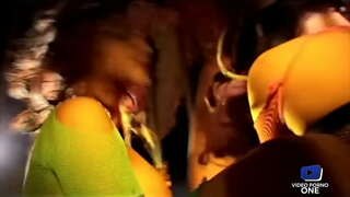 ���ैं प्यार करता हूँ जब आदमी है जो मैं संलग्न है