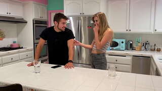 מזיין את האחיות GF