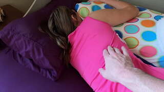 Otec dostane stepdaughter až do rána, s jeho obrovský penis