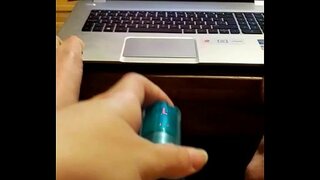 Sledovanie porna doma sám s mojím penisom...