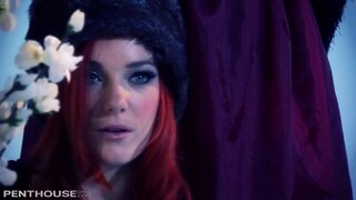 ���െന്റ്ഹൗസ് Lesbians ദാനി, മേരി fuck each other in the snow