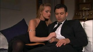 Ů�肛門なくなった喜びPornStar Katia Nobiliと若いスタリオン-(HDシーン)